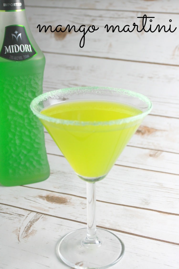 This tasty mango martini recipe is perfect if you enjoy a fruity alcoholic mixed drink. It's also the perfect mixed cocktail for summer time!