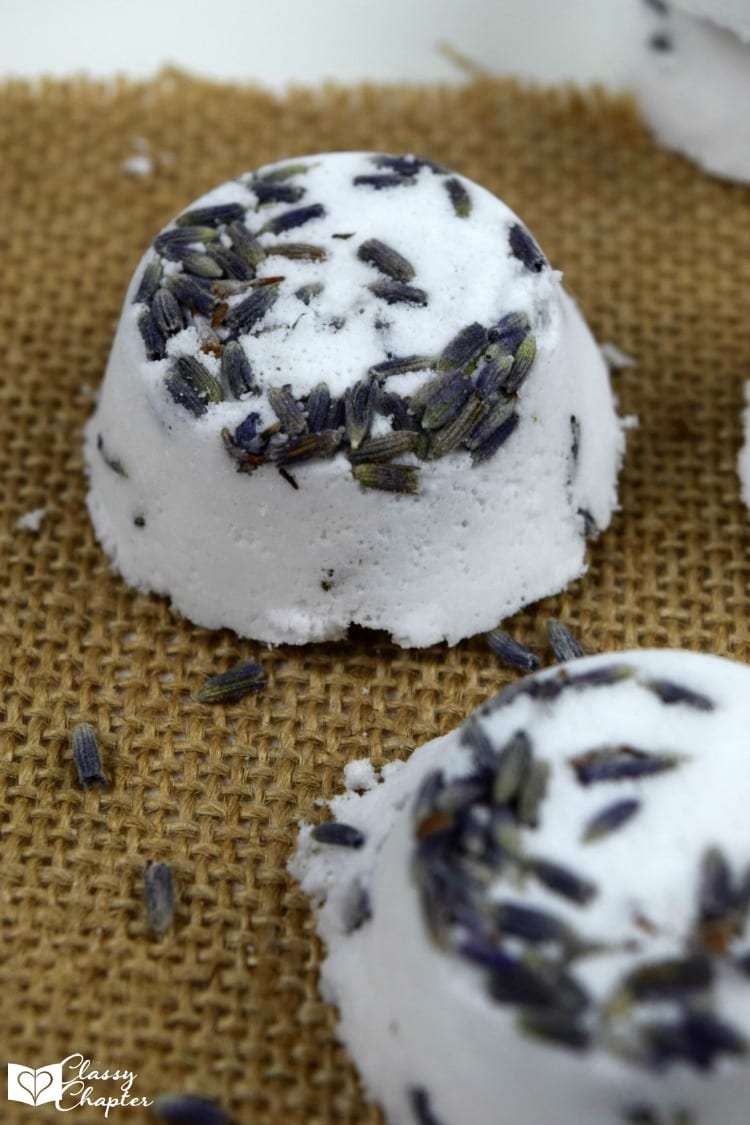 Homemade Lavender Bath Bombs are an easy DIY beauty recipe. Very easy to make and perfect to add into your daily beauty routine.