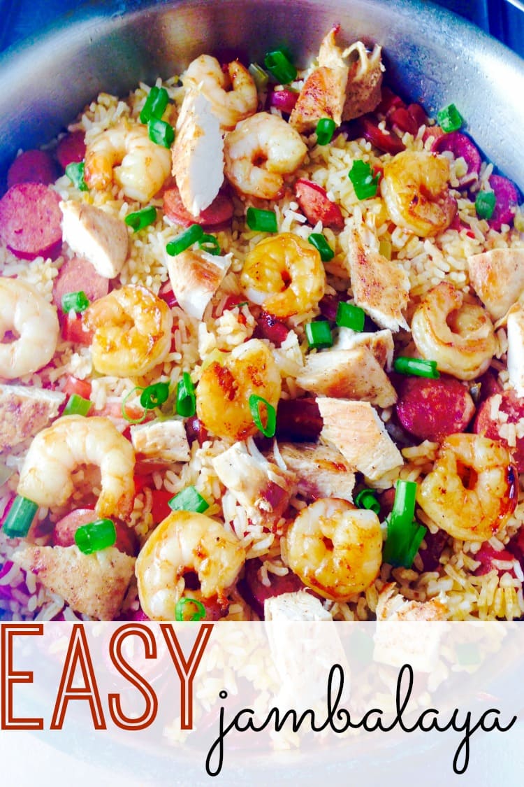 Easy dinners are a must for any busy family. This 30-minute meal is tasty and so easy to whip up. Try this easy Jambalaya recipe!