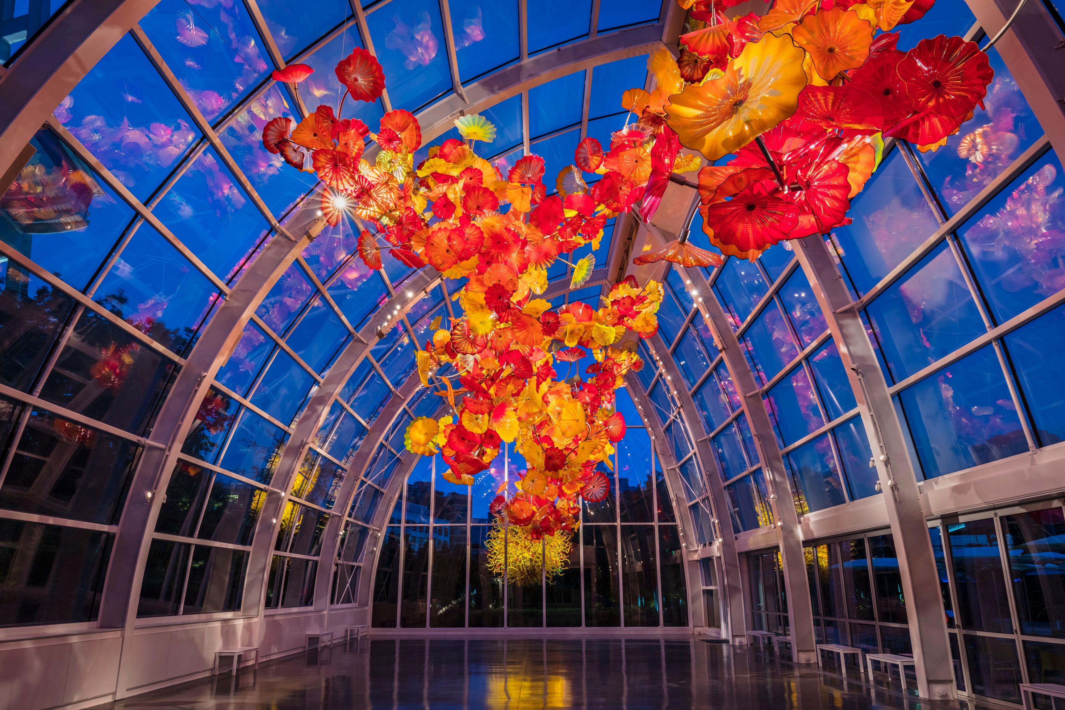 Chihuly_Garden_and_Glass