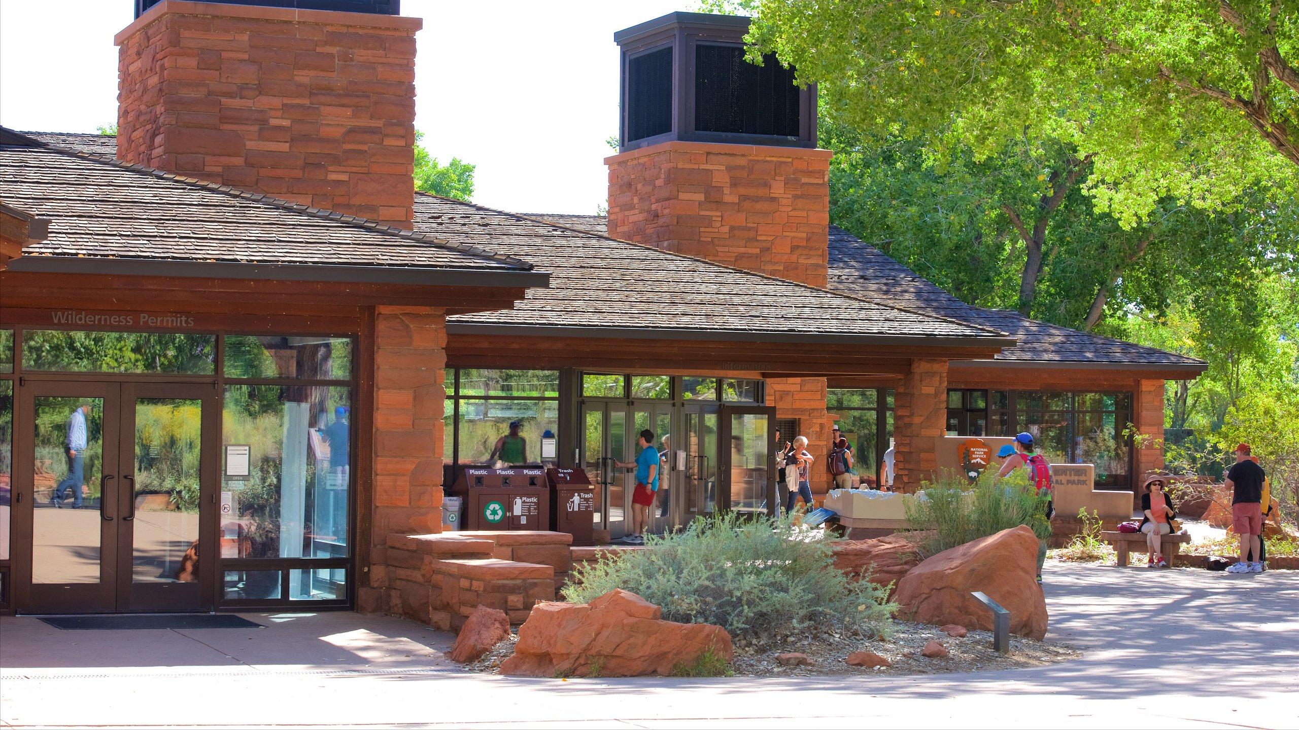 Zion_Canyon_Visitor_Center